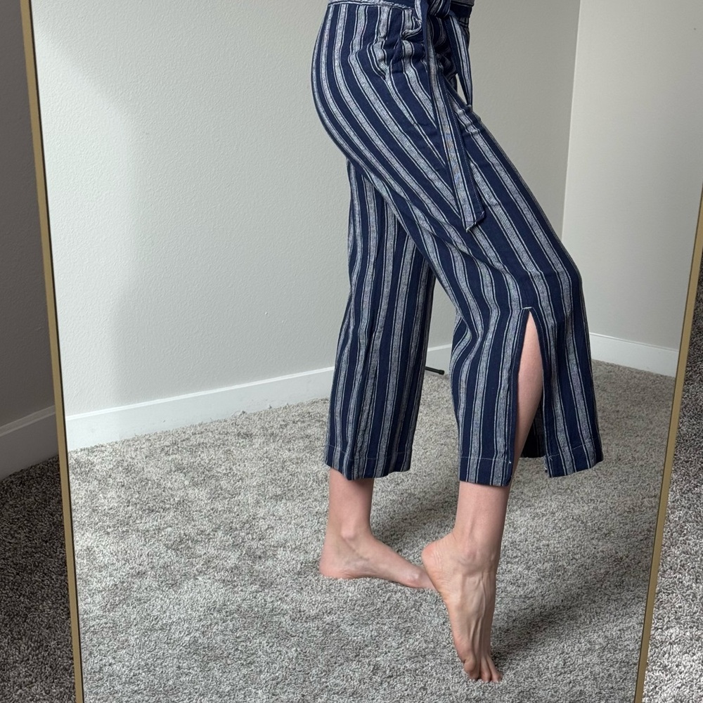 Indigo Rein Blue Striped Linen Blend Cropped Pants S Tie Waist